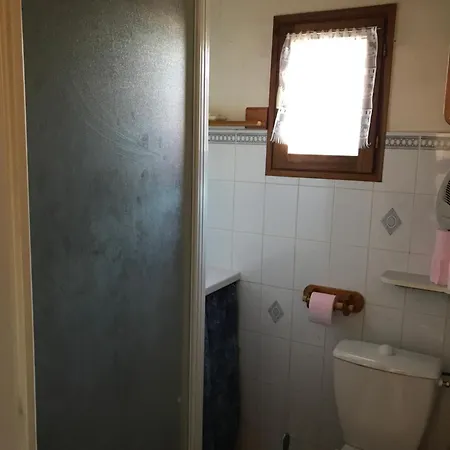 Maison Des Olivettes Acces Piscine Nyaraló *